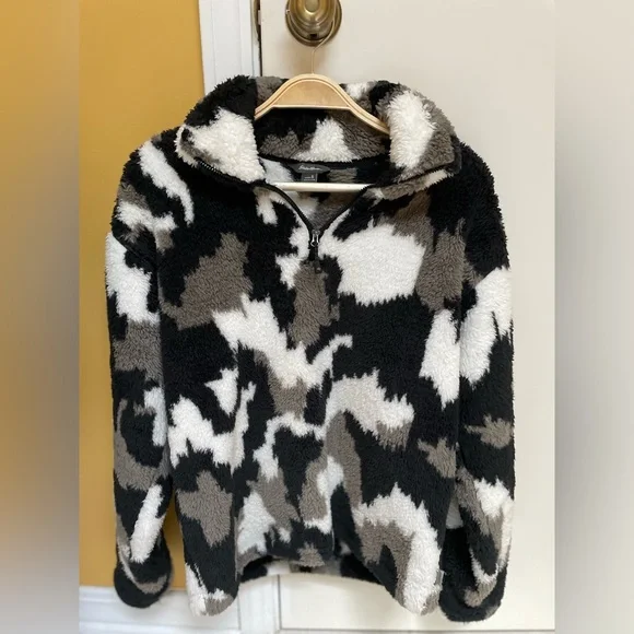 Eddie Bauer Women's Small Fireside Plush 1/4-Zip Fleece Black White & Grey - Picture 1 of 4